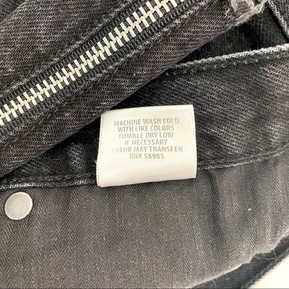 CARMAR BEATRICE Zip Front Black Denim Mini Skirt Distressed Raw hem Size 24 - Picture 9 of 11